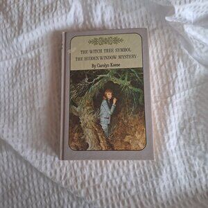 Nancy drew mystery stories witch tree symbol